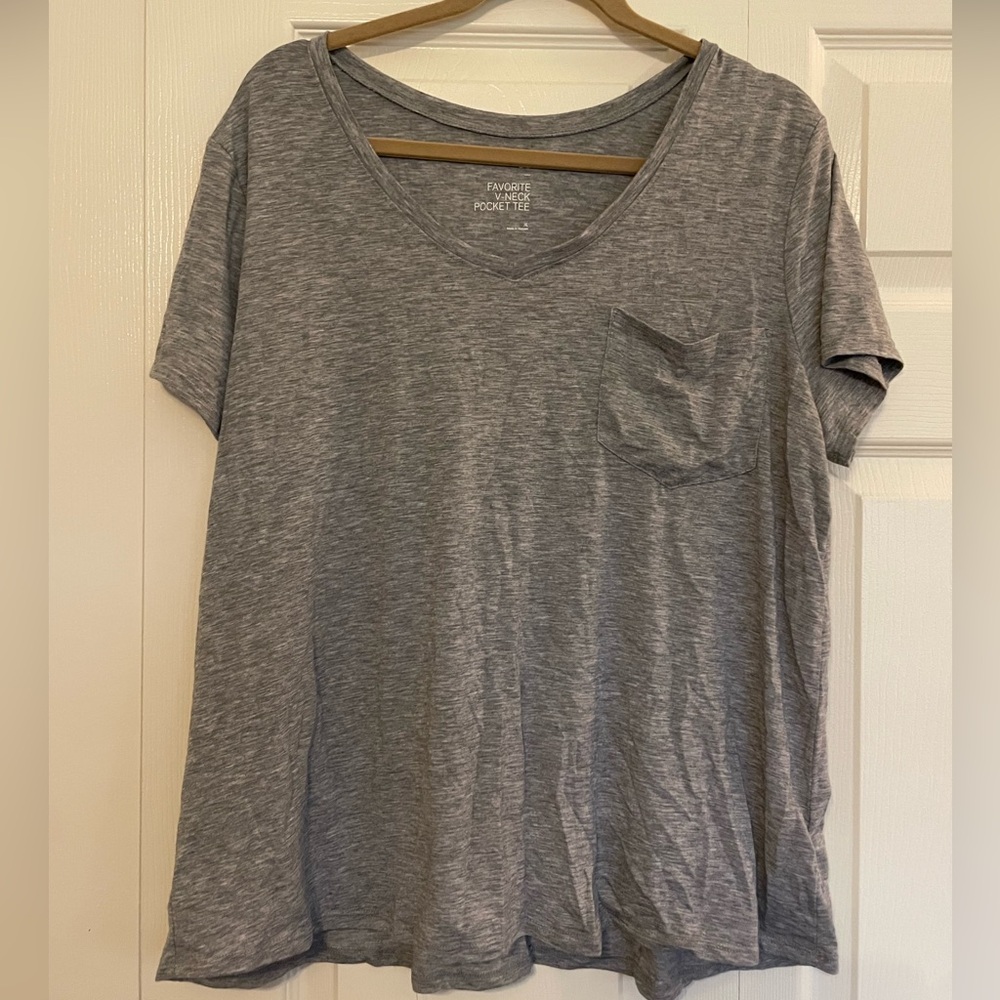 So Basic Gray XL V-Neck Pocket Tee
